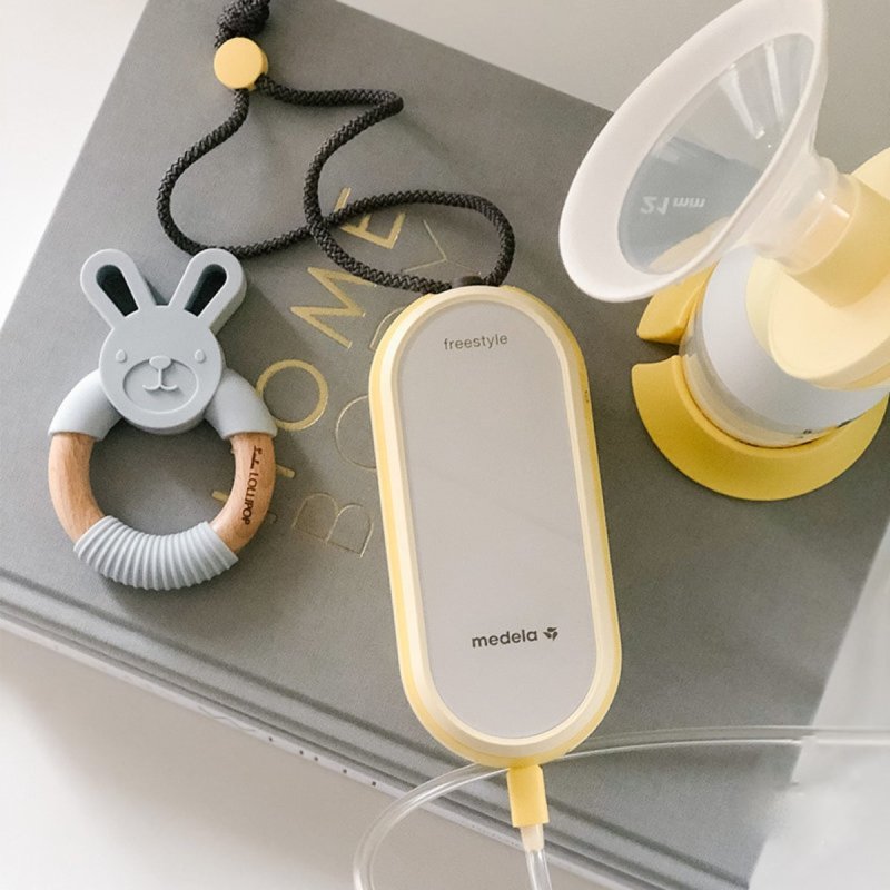 Máy hút sữa Medela Freestyle thiết kế thông minh tiện lợi